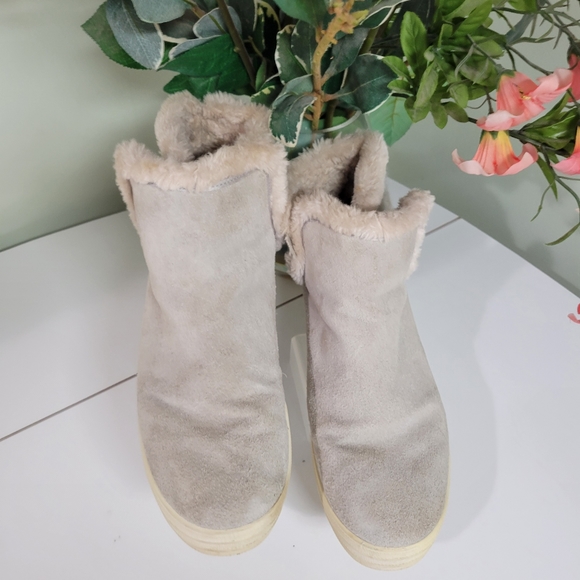 SKETCHERS Furry suede boots fall winter. 9 - Picture 3 of 8